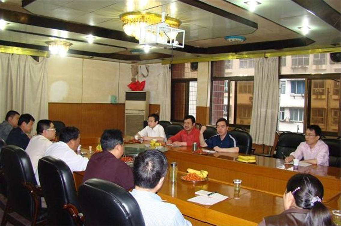 市人大调研组来我公司对劳动法实验举行调研